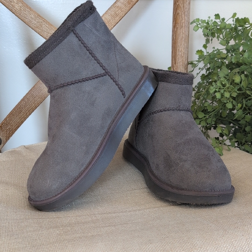 DKSUKO Kid 's Classic Waterproof Winter Boots - Size 2.5